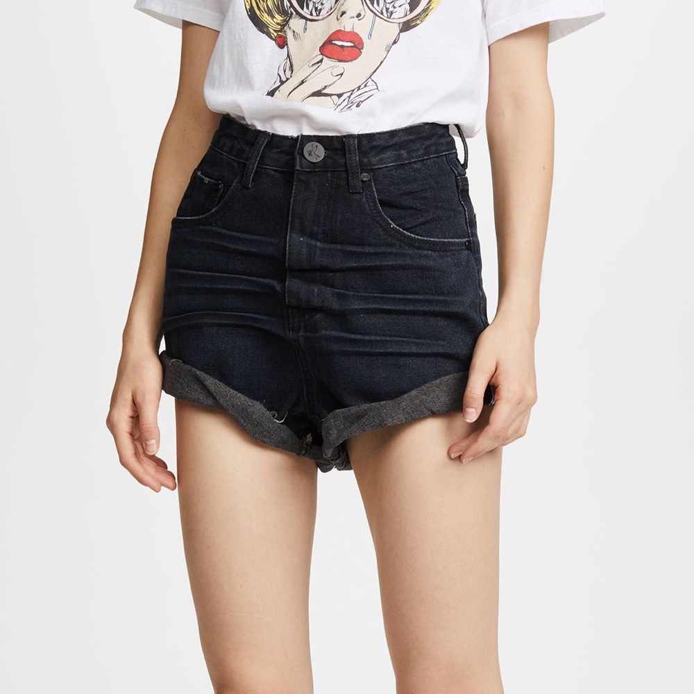 High rise black shorts